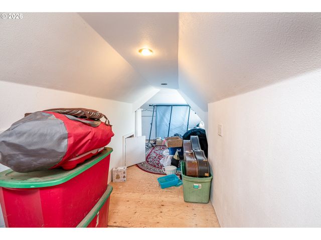 33195 CAMAS SWALE Rd, Creswell, OR 97426