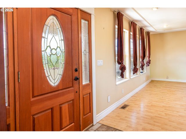 33195 CAMAS SWALE Rd, Creswell, OR 97426
