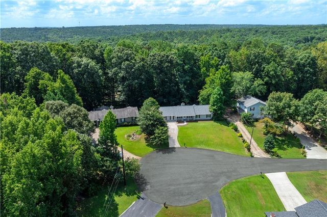 1599 Jockey Court, Auburn, GA 30011