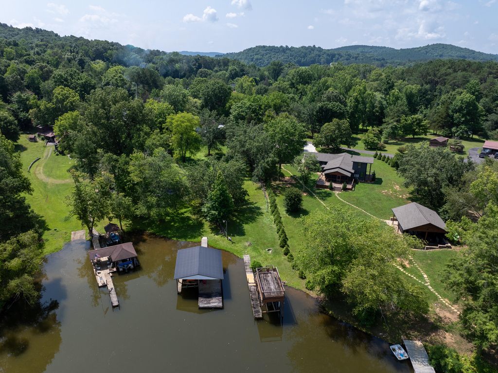 190 Sundown Shores Lane, Decatur, TN 37322