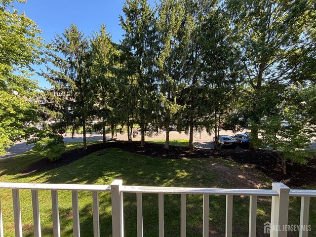 279 Kempsey Drive, North Brunswick, NJ 08902
