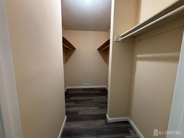 279 Kempsey Drive, North Brunswick, NJ 08902