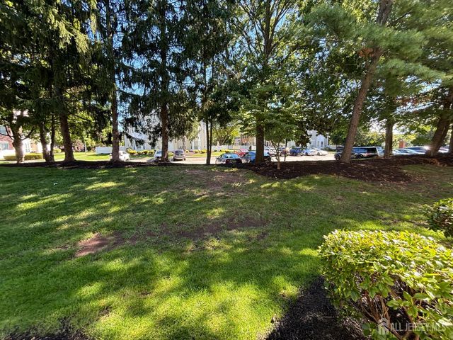 279 Kempsey Drive, North Brunswick, NJ 08902
