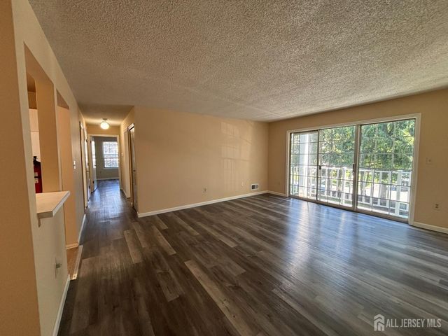 279 Kempsey Drive, North Brunswick, NJ 08902