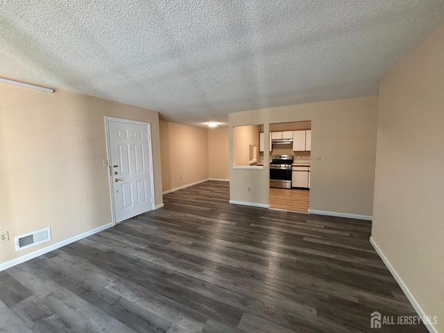 279 Kempsey Drive, North Brunswick, NJ 08902