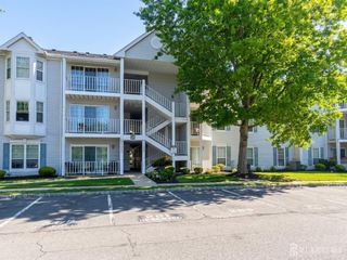 279 Kempsey Drive, North Brunswick, NJ 08902