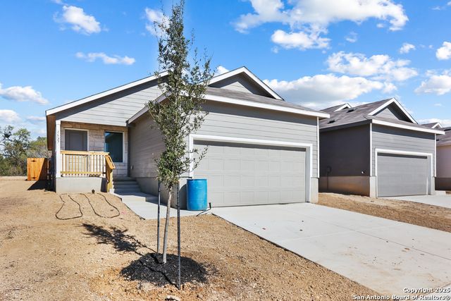 1527 Neria Loop, San Antonio, TX 78224