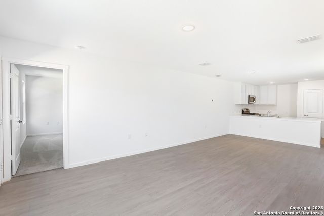 1527 Neria Loop, San Antonio, TX 78224