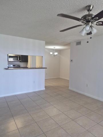1739 Village Boulevard 206, West Palm Beach, FL 33409
