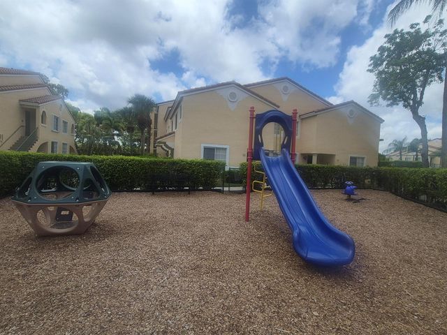 1739 Village Boulevard 206, West Palm Beach, FL 33409