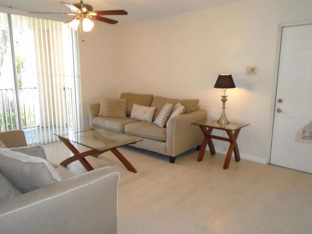 1739 Village Boulevard 206, West Palm Beach, FL 33409