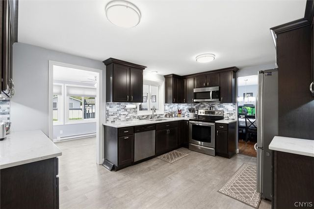 4926 Driftwood Drive, Salina, NY 13088