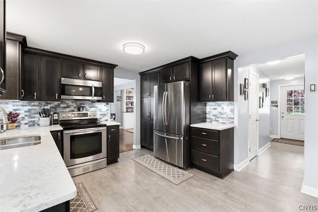 4926 Driftwood Drive, Salina, NY 13088