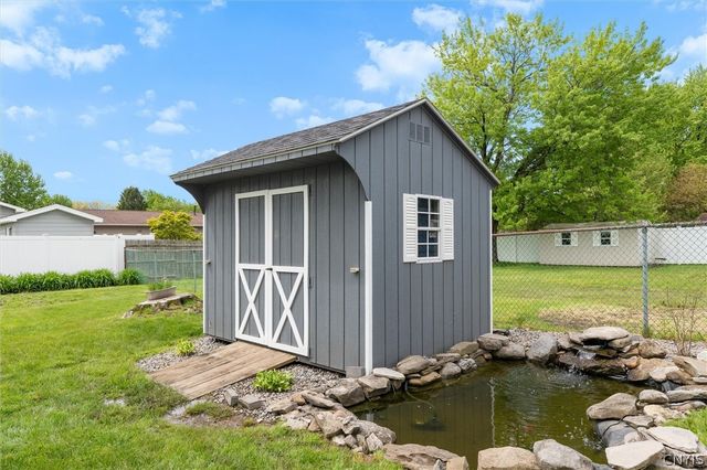 4926 Driftwood Drive, Salina, NY 13088