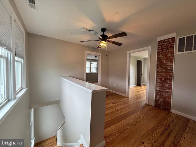 317 E 1ST AVE, Charles Town, WV 25414