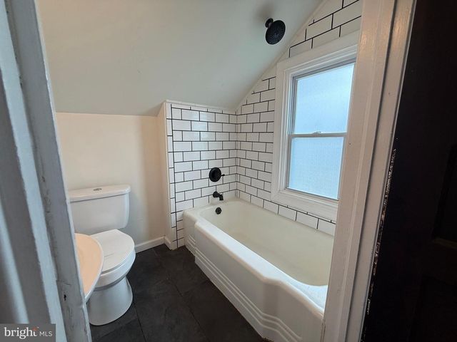317 E 1ST AVE, Charles Town, WV 25414
