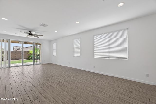 19933 W TURNEY Avenue, Litchfield Park, AZ 85340