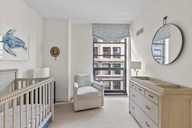 580 Washington St. 1002, Boston, MA 02111