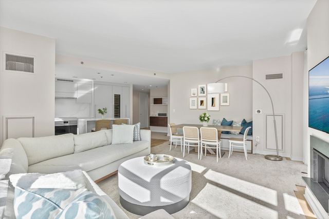 580 Washington St. 1002, Boston, MA 02111