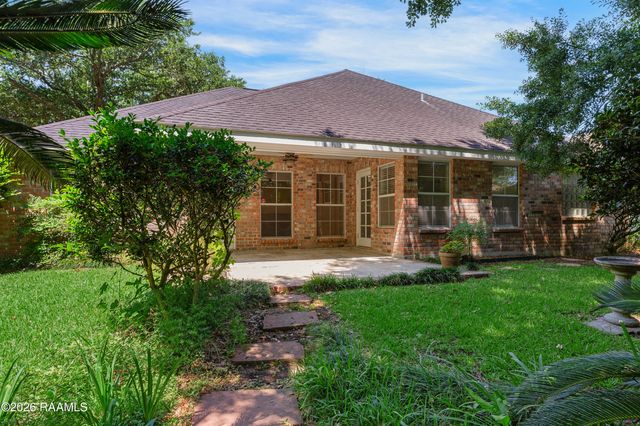 202 Saddlewood Corner, Lafayette, LA 70508