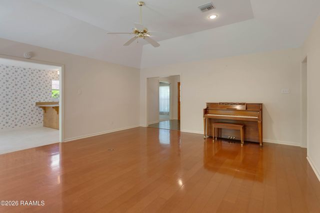 202 Saddlewood Corner, Lafayette, LA 70508