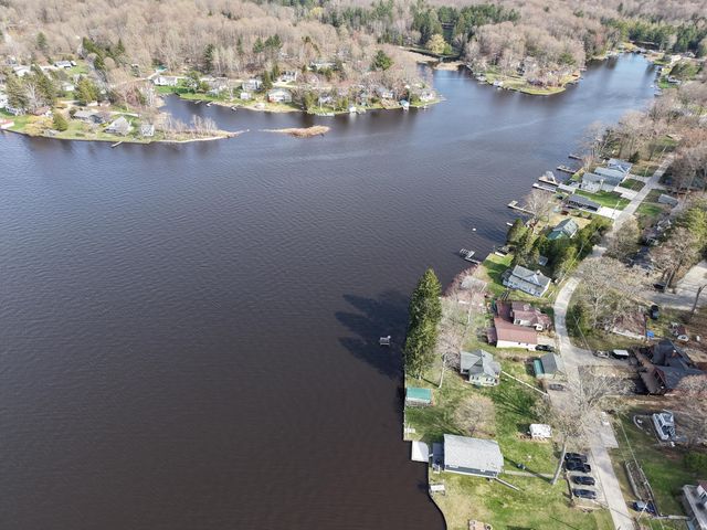 6292 Grace Avenue, Ludington, MI 49431