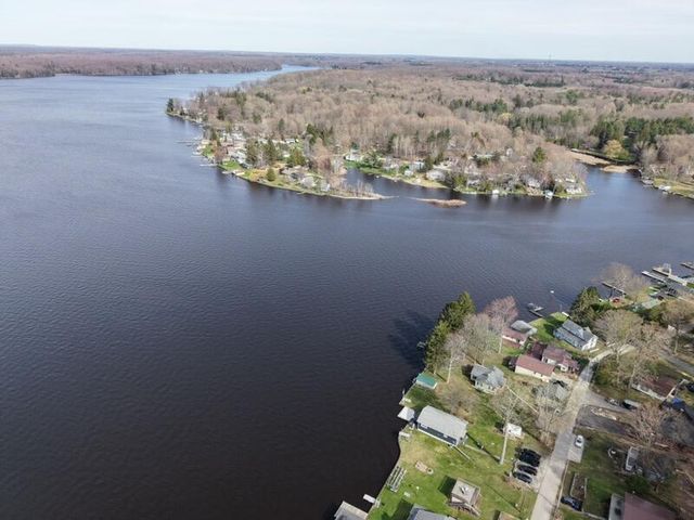 6292 Grace Avenue, Ludington, MI 49431