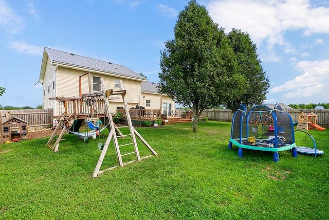 57 Willow Lane, Linn Valley, KS 66040