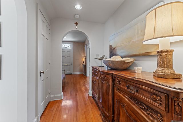 2502 Dalrymple Dr, Baton Rouge, LA 70808