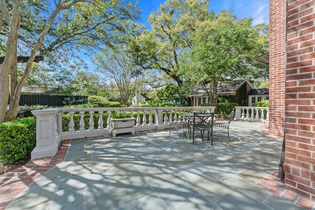 2502 Dalrymple Dr, Baton Rouge, LA 70808