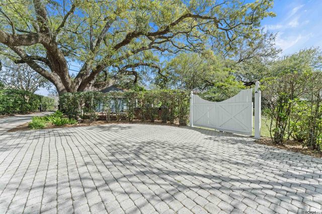 2502 Dalrymple Dr, Baton Rouge, LA 70808