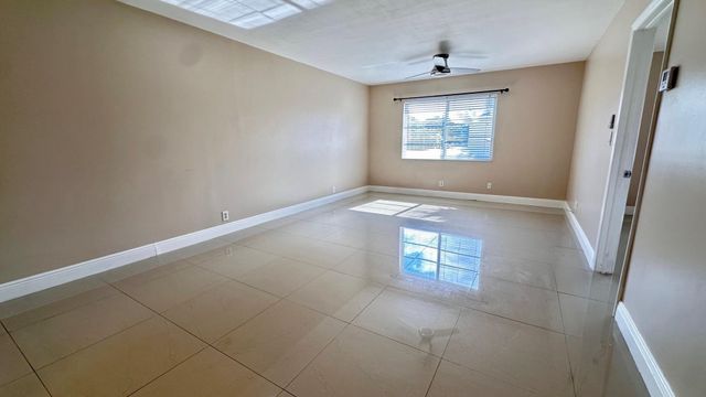 12 NE 19th Court 220a, Wilton Manors, FL 33305