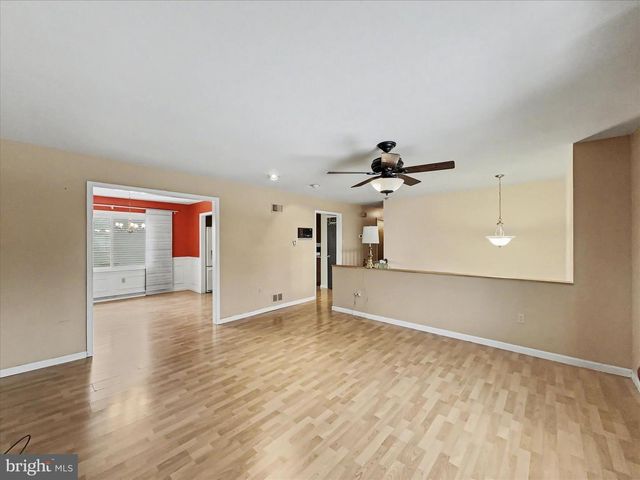 2975 CYPRESS RD S, Dover, PA 17315