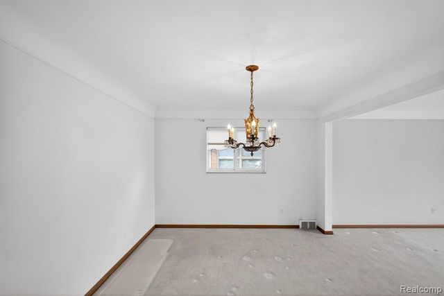 15734 Fairfax Street, Southfield, MI 48075