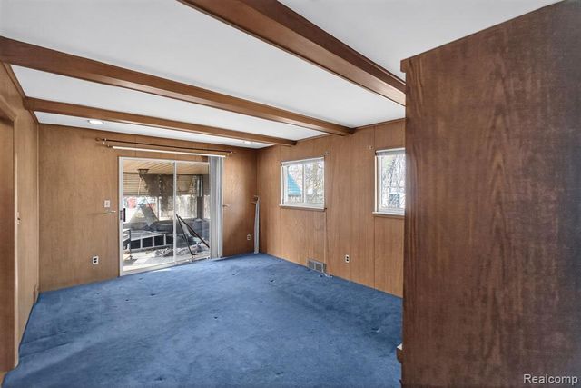 15734 Fairfax Street, Southfield, MI 48075
