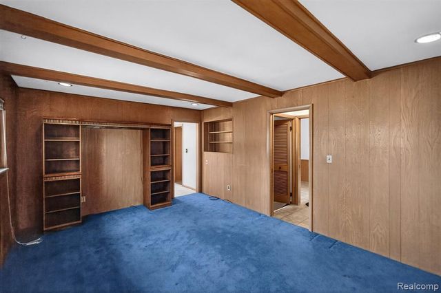 15734 Fairfax Street, Southfield, MI 48075