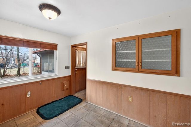 15734 Fairfax Street, Southfield, MI 48075