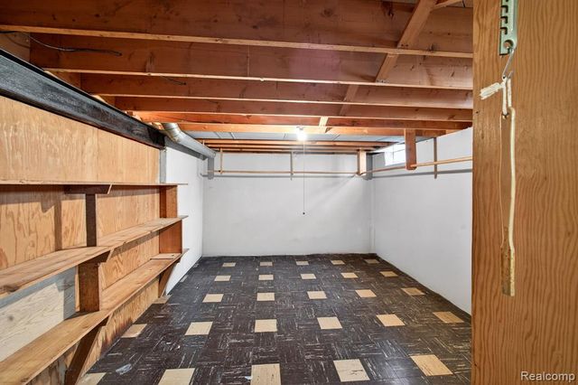 15734 Fairfax Street, Southfield, MI 48075