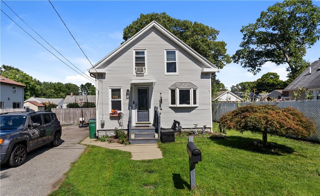 62 Milton Road, Warwick, RI 02888