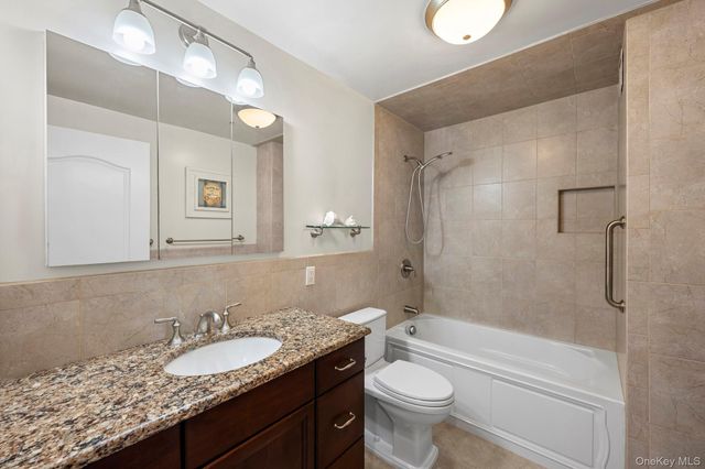 26 W Broadway 405, Long Beach, NY 11561