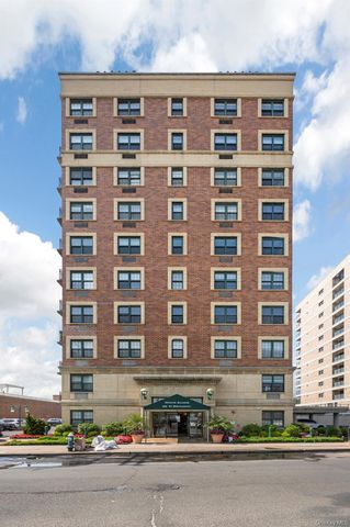 26 W Broadway 405, Long Beach, NY 11561