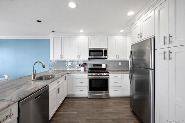 26 W Broadway 405, Long Beach, NY 11561