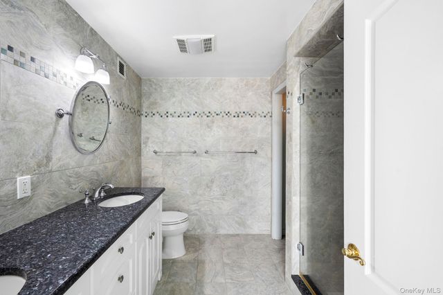 26 W Broadway 405, Long Beach, NY 11561