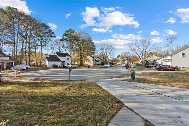 13 Alton CT, Hampton, VA 23669