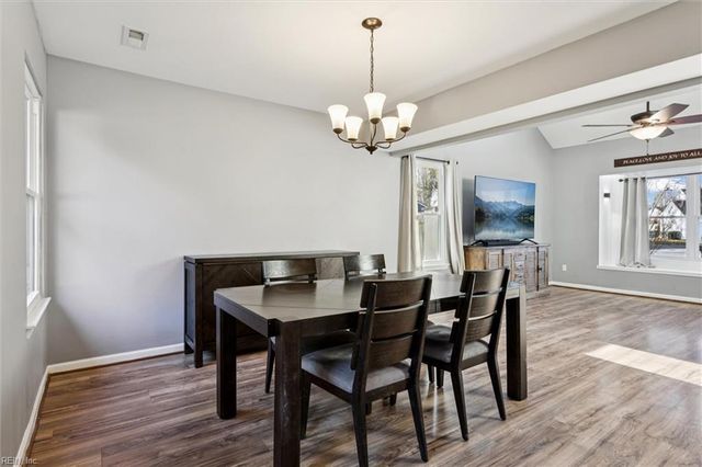 13 Alton CT, Hampton, VA 23669