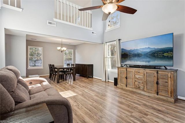 13 Alton CT, Hampton, VA 23669