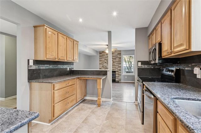 13 Alton CT, Hampton, VA 23669