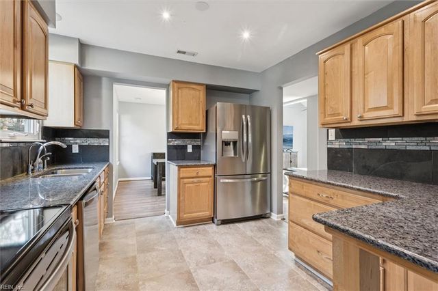 13 Alton CT, Hampton, VA 23669