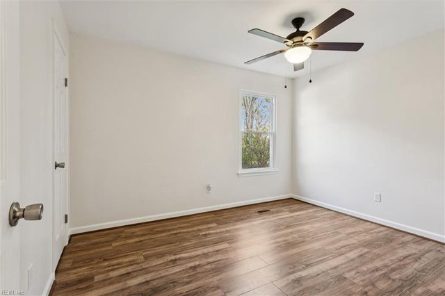 13 Alton CT, Hampton, VA 23669