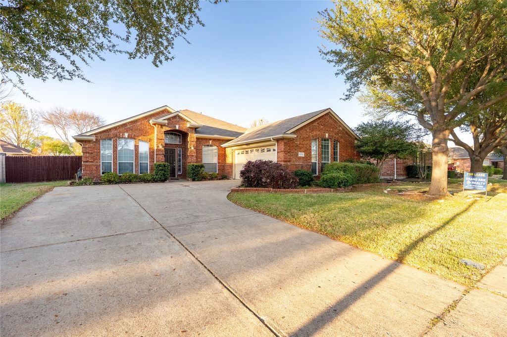 15722 Wrangler Drive, Frisco, TX 75035